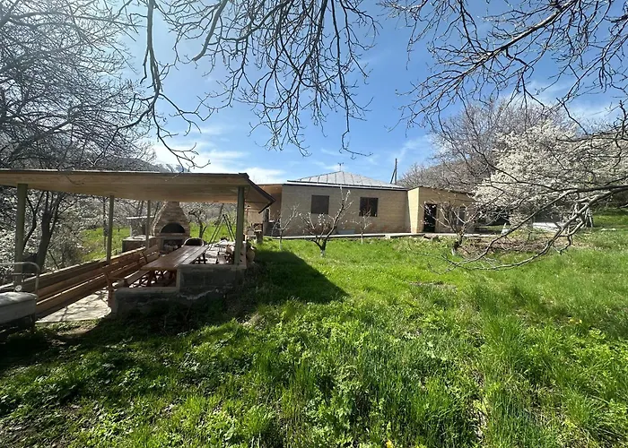 Zaritap Guest House